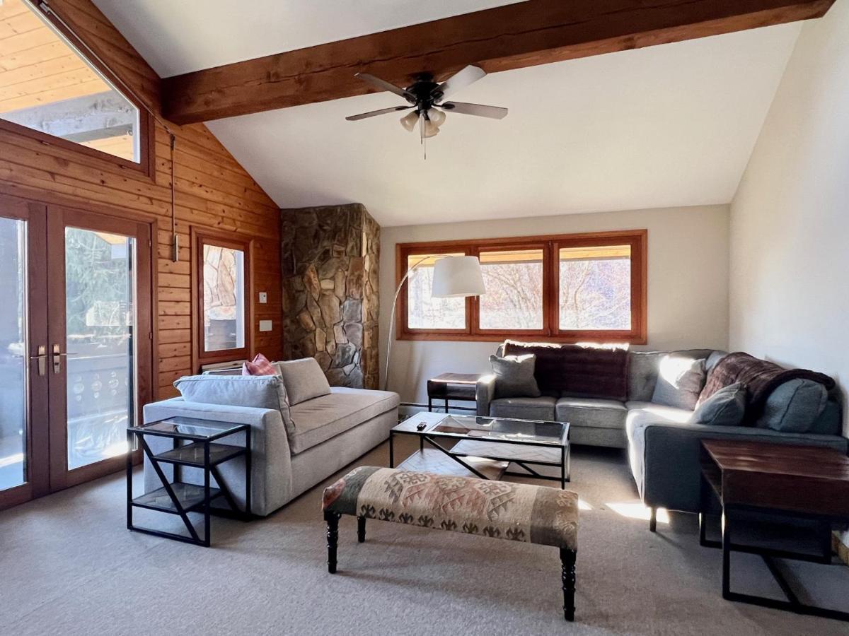 Outland Chalet & Suites Great Smoky Mountains Whittier Cameră foto