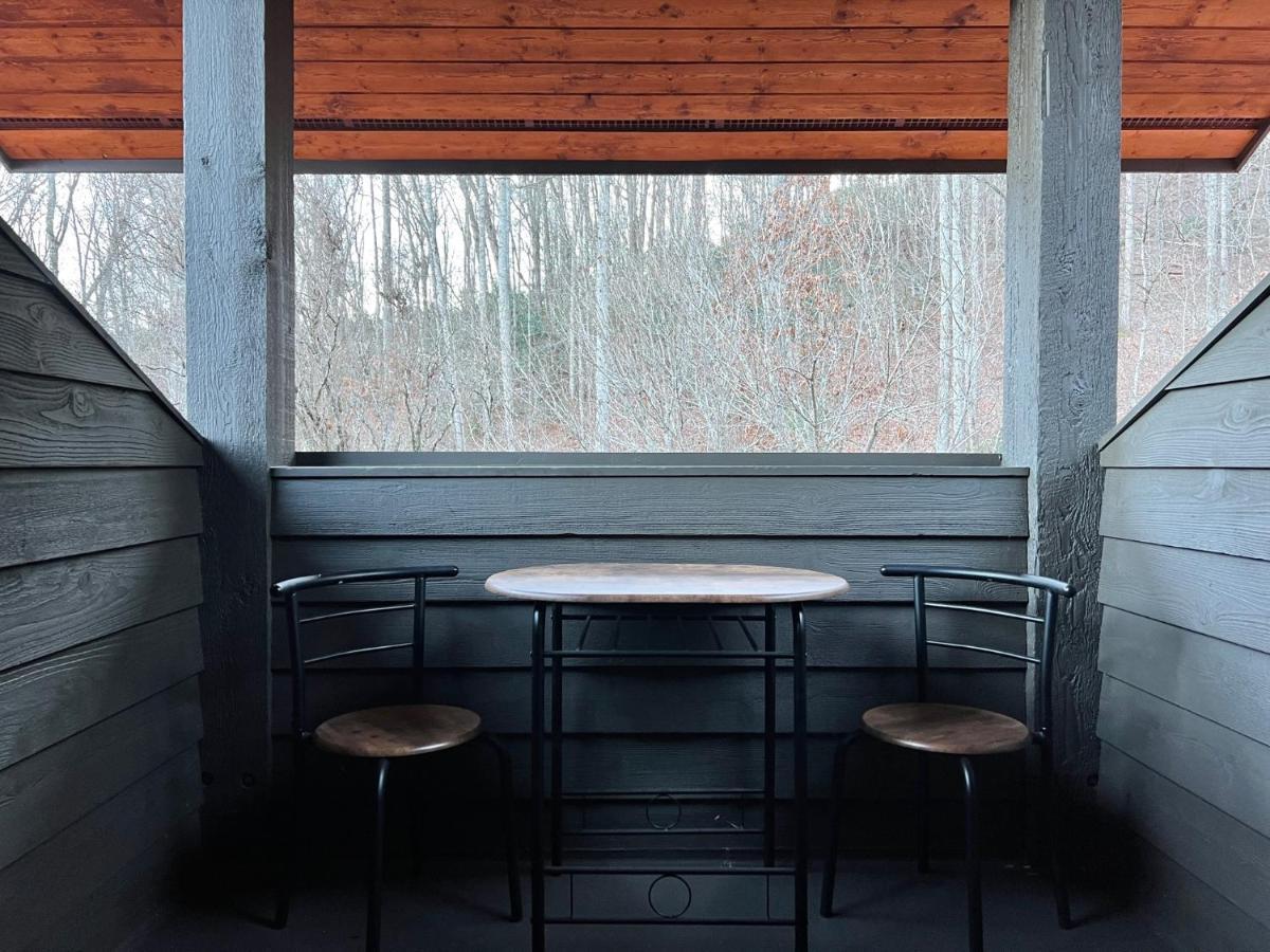 Outland Chalet & Suites Great Smoky Mountains Whittier Cameră foto