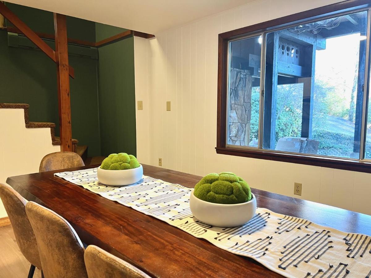 Outland Chalet & Suites Great Smoky Mountains Whittier Cameră foto